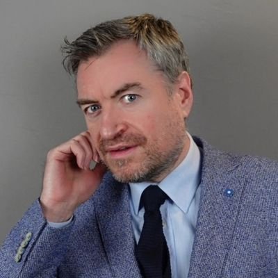 Actor. Shakespeare lover. Part time decision maker
Spotlight URL: https://t.co/sQW9PuGi9v…
#TheBay S3, WOLFE, #COBRA
Owner of @TVCops.co.uk