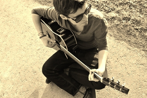 CuriousGuitar's profile picture. Welcome to the Kilian Stockmeier twitter :) I hope you like my music and will go on supporting me. Stay tuned !