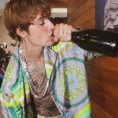 kidrauhlkisses's profile picture. Justin followed 25th of December🤪