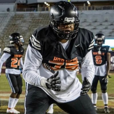 BryantKylyn's profile picture. JUCO PRODUCT 6’7 295lbs 3.6 gpa 📚l OL/DT C/O22 HIGHLAND 💙💛#AGTG @kylynbryant24@gmail.com 2 ⭐️NCAA #9512715945 FIRST TEAM ALL AREA 🏈 OL