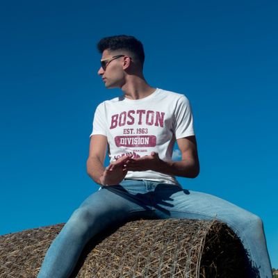 Serriixx's profile picture. No m'agrada twitter. Puta Espanya