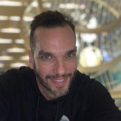 Rob10072's profile picture. 