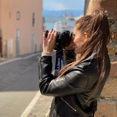 Com, art & culture ☆ @laurence_jenk ☆ Designer @ETAAG ☆ Ex @oceanomonaco ☆ Ski instructor @esf_officiel 🎥🖥🌿 #Photo #Video #Freelance