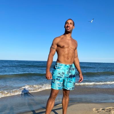 NFL Free Agent 🏈 Multi Sport Athlete 🏃🏾♂️🏌🏽🏋🏽🏄🏽♂️❤️ Coaching, Motivation, Diet, fitness and health