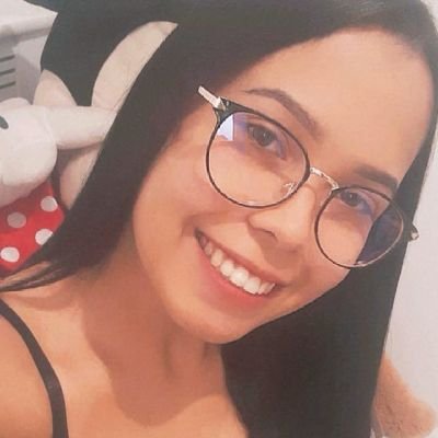 26 anos • casada • os humilhados serão exaltados, depois humilhados de novo