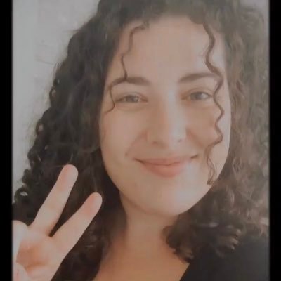 ✨ Discussing feminist issues in music and pop culture, all while empowering fangirls as co-host of @Name3Songs 🎙 | Multimedia Journalist | hey@sarafeigin.com ✨