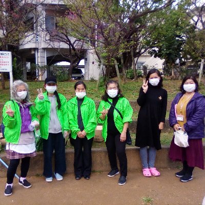 沖縄県那覇市の牧志公園や安里一区公民館にて、生活に困っている人へ食料品や日用品の配布などを行っているボランティア団体「ゆいまーるの会」です。
公式LINE: https://t.co/yQFpO74kOo
公式ホームページ: https://t.co/gvS02gAhhG