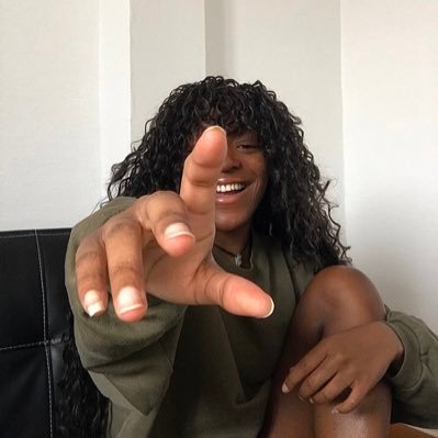 Y aura pas de bio. Faut venir en Dm pour en savoir + (non j’rigole, c’est pas Badoo ici).