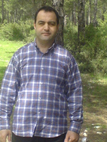 brehimoguz's profile picture. Dünyaya sıkıntı vermemek ve sıkıntı çekmeden yaşamaya çalışmak bir çok sorunu otomatik olarak ortadan kaldırır.