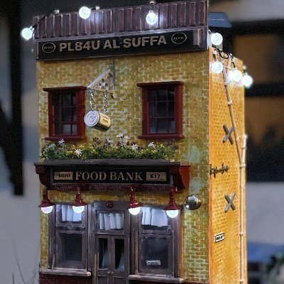 Mini hand made & 3D printed smart community food banks in E17 London, all donations benefit E17 food charities created @continuumtoon https://t.co/nq9oicJ5ck