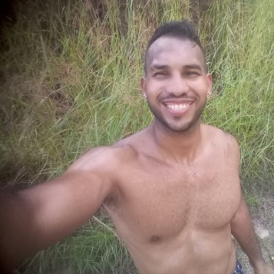 Amante de la naturaleza, adicto a los buenos momentos y a las personas que me roban una sonrisa. Amante de los perros, gatos y morrocoyes. Blogger en Hive-Steem