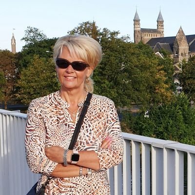 angelawuyster's profile picture. #Bestuursassistent burgemeester De Vries, coördinator bestuurszaken en representatie Gemeente Maassluis. Tweet op persoonlijke titel.