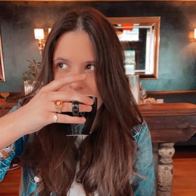 rach_thompson1's profile picture. helping create the future of healthcare.