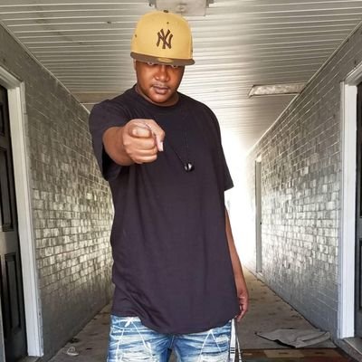 DATE_RAPE's profile picture. i'm just dat bastud