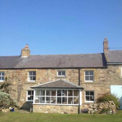 holiday rental - Beadnell, Northumberland Original 3 bedroom fisherman’s cottage Fantastic location, sea views Approx a 20 second walk from the beach