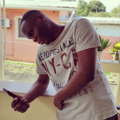 JuelCarson's profile picture. 🇹🇹Football music, manga and anime are life, free living free thinking all while in paradise 🌴 🇹🇹🔴⚪⚫🇹🇹🌴