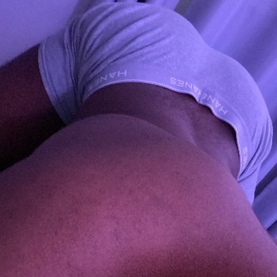IM A SEXY BOTTOM WAITING FOR A TOP TO COME FUCK ME 👅👅👅 Gay 🌈