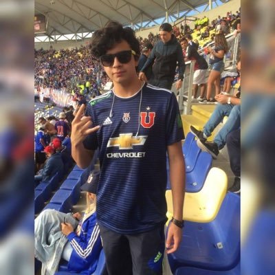 Soy bullanguero de pendejo🤘❤💙
99%Webeo 100%Negro