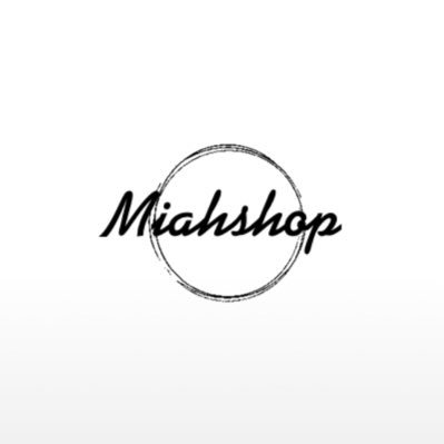 MiahShop's profile picture. °˖✧ขายของจ้า/ขายเสื้อผ้า/น้ำหอมเคาน์เตอร์แบรนด์ แท้ 💯 สนใจชิ้นไหนDMมาได้เลยจ๊ รีวิวสินค้าที่ #reviewshopmiah ⋆｡˚☽