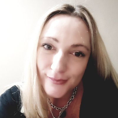 LadyAraura's profile picture. Financial Trader by Day  ~ Spiritual Healer ~ Creative Writing Instructor and Children's Book Author in every other moment! Oh, and Amazing Wife and Super-Mom!