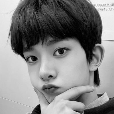 cosmicheeseung's profile picture. #1 heeseung supremacy believer 🌟 | she/her