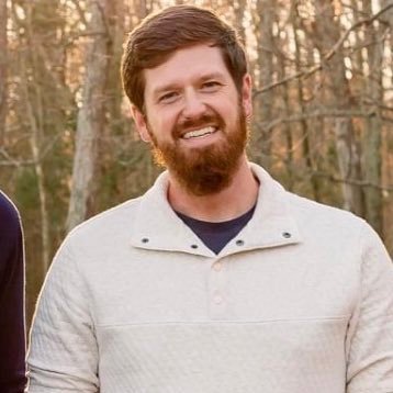 Im Evan Greathouse! I LOVE God! Love singing! Love friends and family! Im a business owner! I get along really well with my boss! Romans12:21