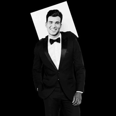 Selamidmrr's profile picture. 🥀gülü seven dikenine katlanir.