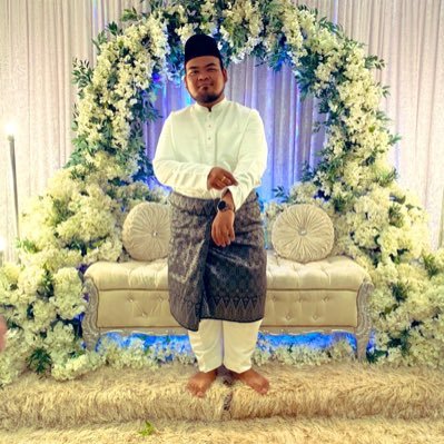 gemokKACHO's profile picture. senyum ketawa