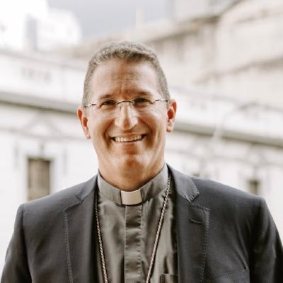 Obispo auxiliar de la Arquidiócesis de Bogotá y secretario general Conferencia Episcopal de Colombia Instagram: MONSELUISMALI