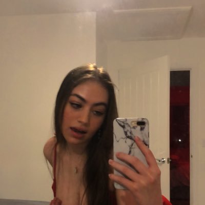 dannikalauren's profile picture. 