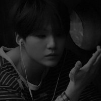 𝓓𝔂𝓵𝓪𝓷 🎸 fanfic no fix(@yevayoon) 's Twitter Profile Photo