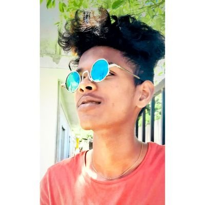 -Heyy Guys...
-kushal Gunesh
-18
-mru
-photographer 
-follow me
-🌍❤