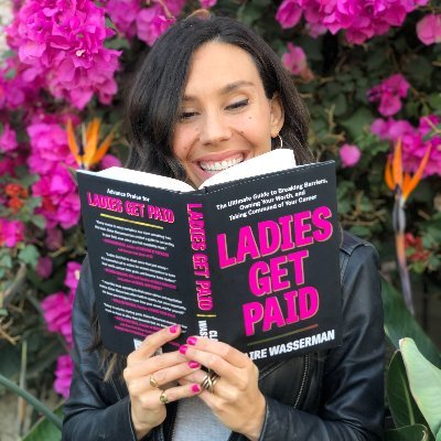 💰 Founder @ladiesgetpaid
📕 Author LADIES GET PAID 👉🏼 https://t.co/Tf0ZOq52Ko
🎤 Fortune 500 Speaker
🎙 Host @johnhancockusa podcast
🌈 Wife @ashleyllouise