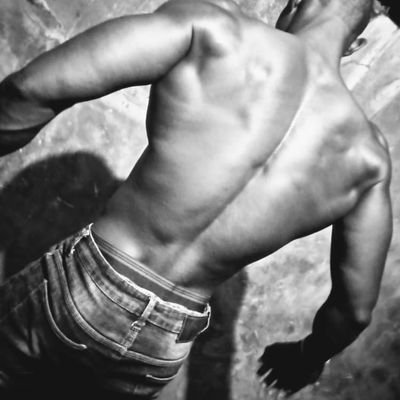 halootha's profile picture. Freelancer//data analyst 💯💯 Fitness is like a relationship, when you cheats it can never work out. OAU GRAD... THESPIAN 🎭🎭🎭 Gym instructor 💞💞💞