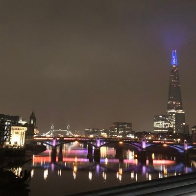 uzzy85033323's profile picture. Gem Hunter.