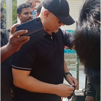 Chidamb12055780's profile picture. Use my referral link https://t.co/MHB7hOaAxZ to sign up for https://t.co/UyANYIqrsq and we both get $25 USD :)