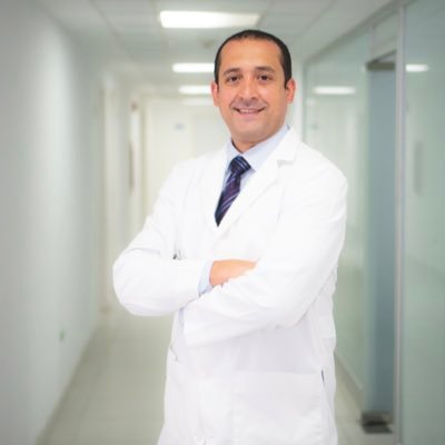 Médico Cirujano - Traumatologo - Cirujano Articular de cadera y rodilla - Reemplazos Articulares - Cirugía Artroscopica. Papá - FCB