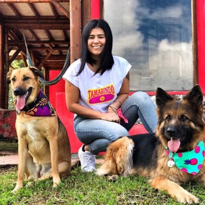 LaMarcheza's profile picture. Pintora y defensora de los animales, respeto x el planeta.