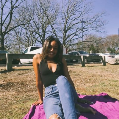 EvolutionInher's profile picture. SELF LOVE IS A LIFESTYLE ✨ Helping women to embody self love daily through spirituality and self care💗