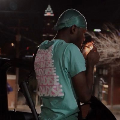 2wavyrob's profile picture. coolin forever💨