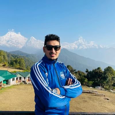 भबिश्यको सपनाहरू देख्ने र आज को भन्दा भोलिको दिन राम्रो गराउन गरिने हर प्रयासलाई जिन्दगी मान्छु ।