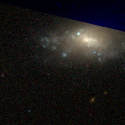 I'm a friendly semi-robot fetching you galaxies in the local universe through the use of the Sloan Digital Sky Survey DR7 ✨