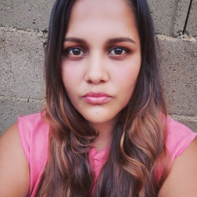 Hola por aquí una Venezolana! Madre de una hermosa niña y esposa de un hombre servidor a Dios.
