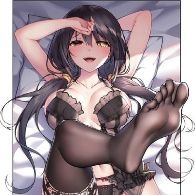 salut, je suis Lola une jeune soumise à qui vous pouvez faire ce que vous voulez, 19ans, sub 100%, 👅