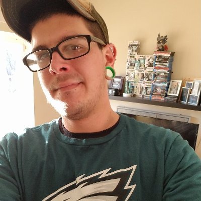 Hey my name is Chris. I am new to streaming and a goal of mine would be to make streaming a living.