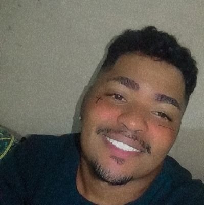 EuPabloSevero's profile picture. Eu não tenho ídolos. Tenho admiração por trabalho, dedicação e competência.