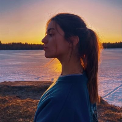 olivianowo's profile picture. mind your damn business.