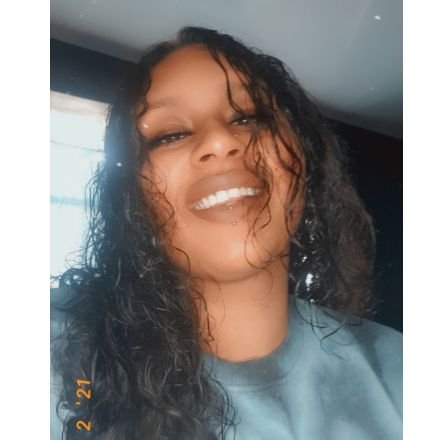 eliizabeth_x's profile picture. 