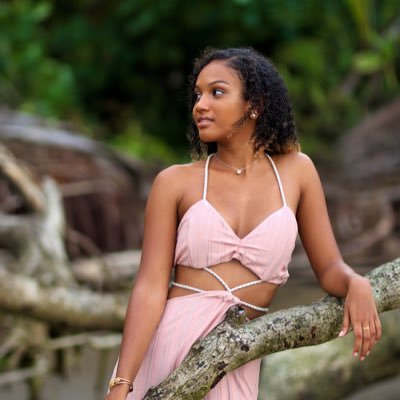 ”Ma présence coûte cher, dis moi quel est mon benef? ”•Instagram📸: edenaj_off  Guyane | Guadeloupe 📍