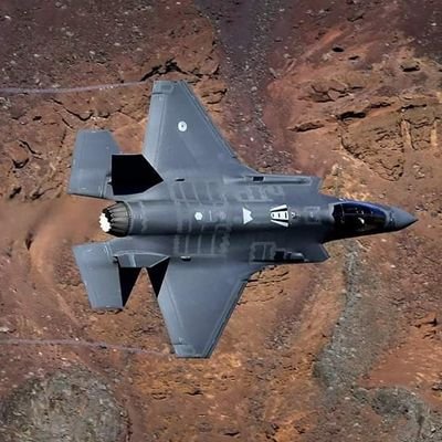 ZebieRomuald's profile picture. Leader